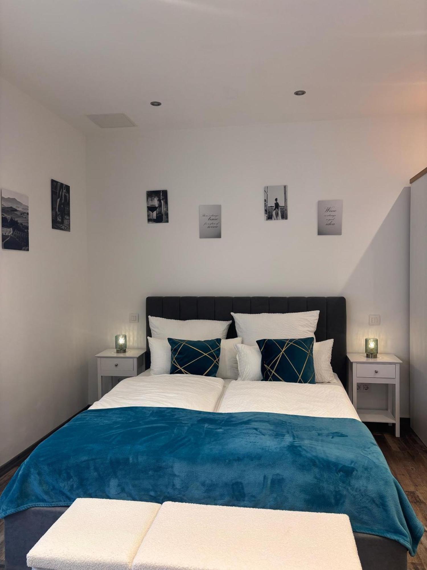 Apartmenthaus 韦特海姆 外观 照片