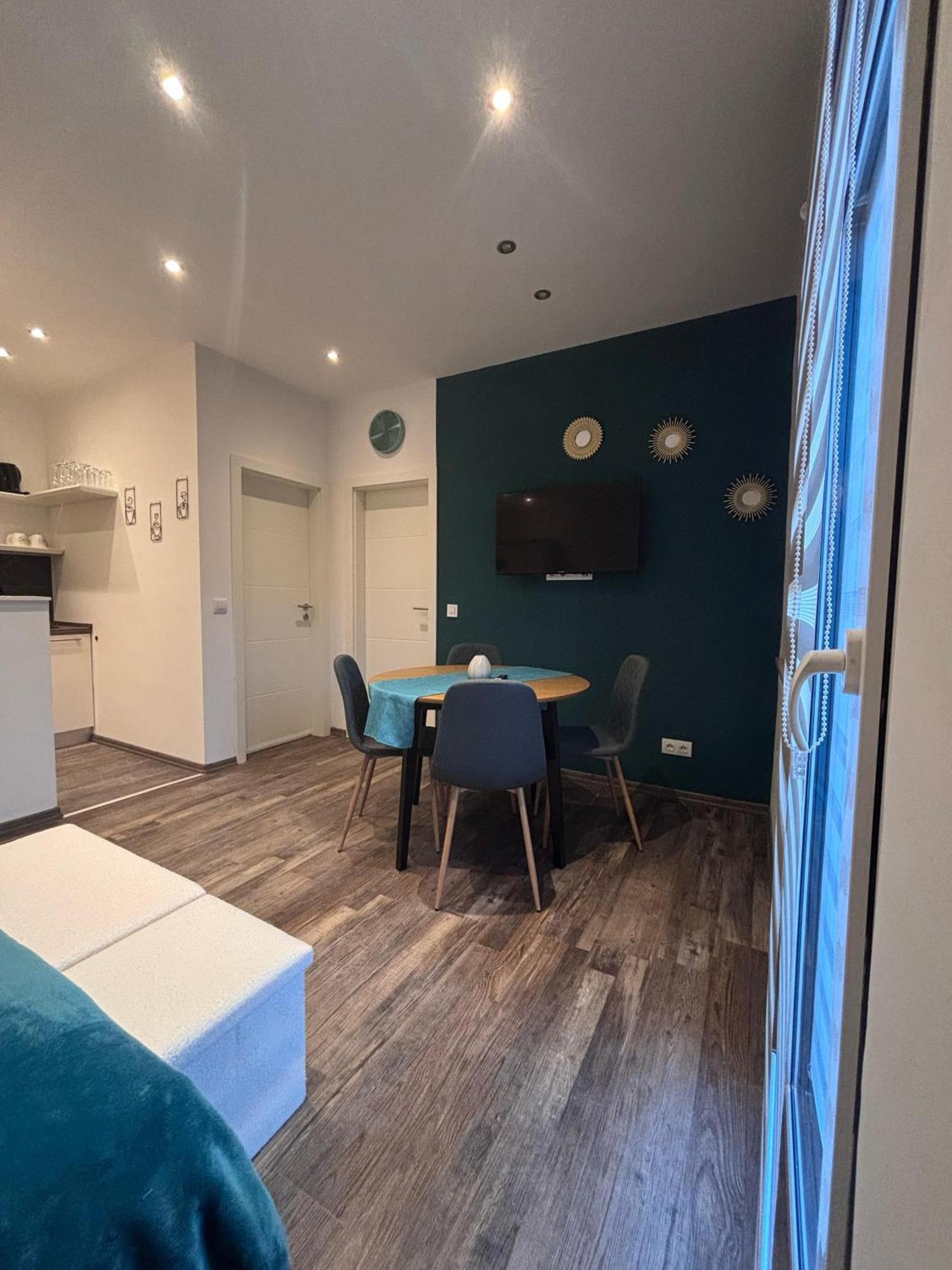 Apartmenthaus 韦特海姆 外观 照片